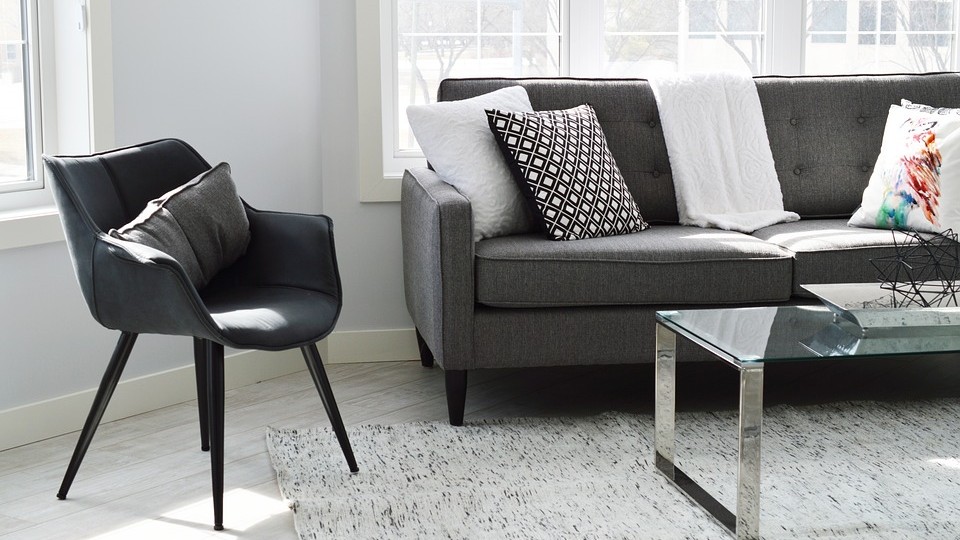 living-room-2155376_960_720_2018-08-07-16-20-01.jpg